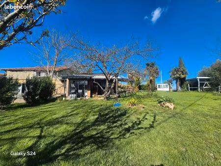 maison vue sur les pyrénées
