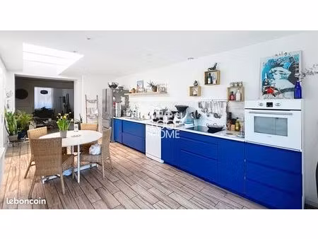 maison 5 pièces 144 m²