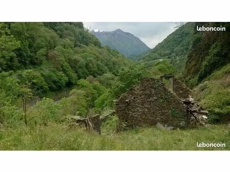 pays toy a renover grange 4 murs en ardoises + cabane de berger