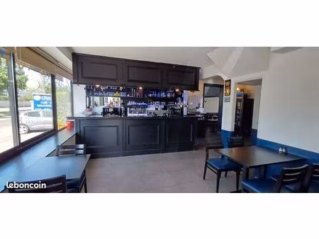 bar restaurant a vendre