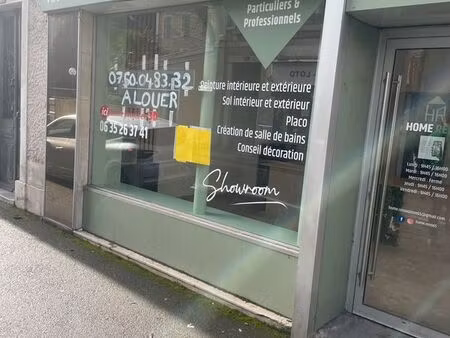 superbe local pau centre vitrine angle 608e