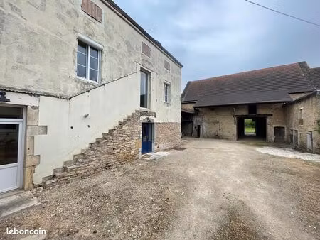maison à vendre sennecey-le-grand – maison en pierres rénovée – 145 m² – dépendances – gra