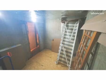 location cave 7m² - proche gare et n10 trappes