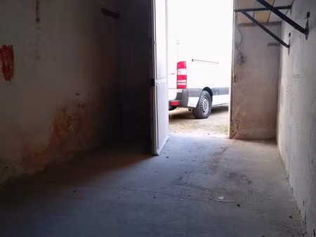 location petit local