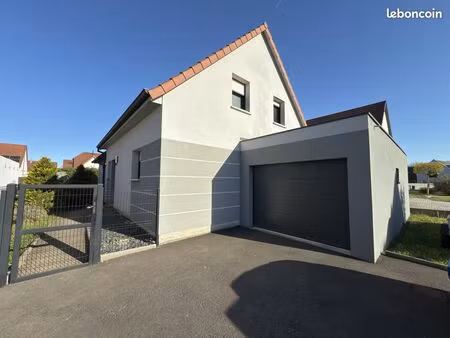 maison 6 pièces 136 m²