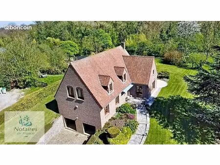 maison 10 pièces 228 m²
