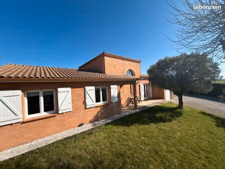 villa 130m² – vue pyrénées – salon d’été 57m² & parking 4 places avec bornes ve