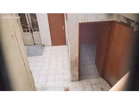 t1 à rénover 36m² +14m² de terrasse