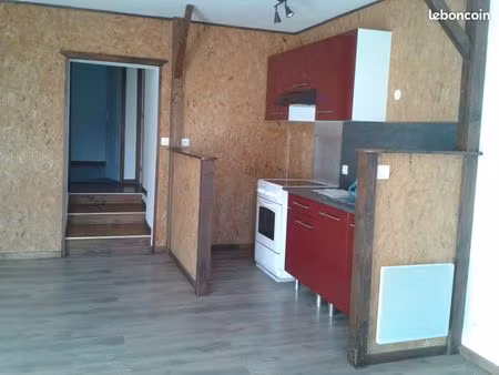 centre cosne - appartement avec petit jardin