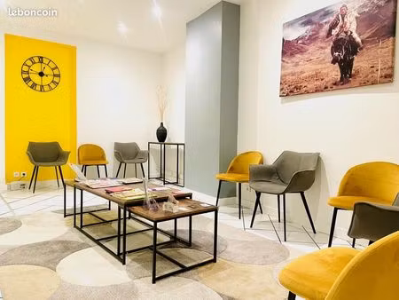 local professionnel / consultations