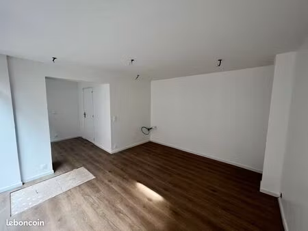 ◊ local commercial – place cauchoise (rouen)