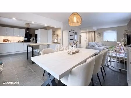 maison 6 pièces 95 m²