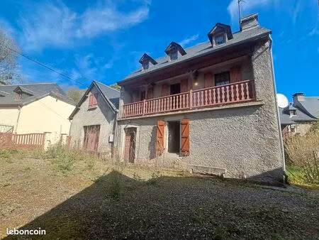 maison 5 pièces 130 m²