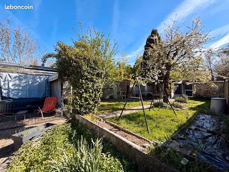 maison 6 pièces 140 m²