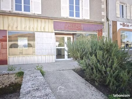 local commercial 47 m² lezay
