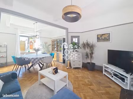 maison 11 pièces 169 m²