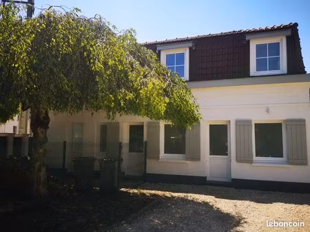 bureau 8.4 m2 linselles