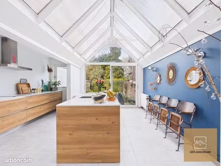 maison 6 pièces 164 m²