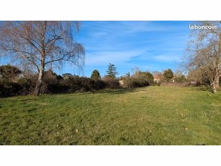 terrain 1289 m2 à verrines sous celles