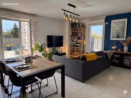 appartement f3 toit terrasse