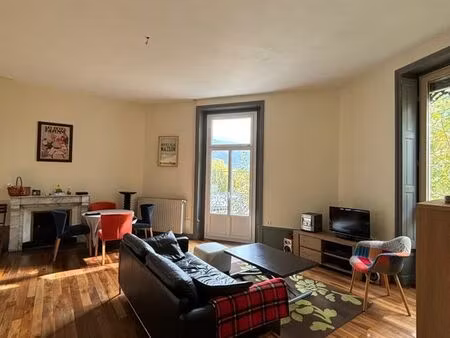 appartement 3 pièces 83m²