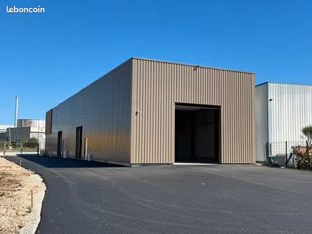 local professionnel/ entrepot a louer