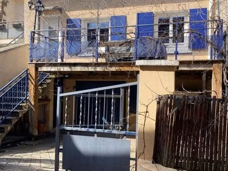 maison atypique de bourg