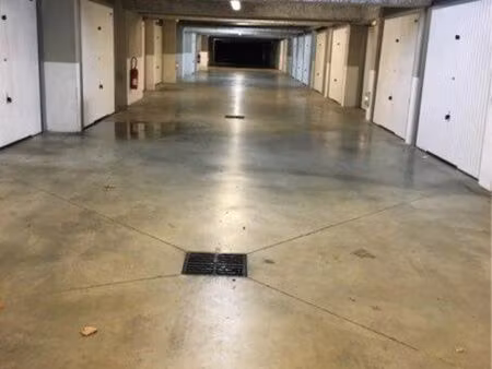 location garage fermé