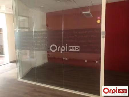 local commercial 282 m²