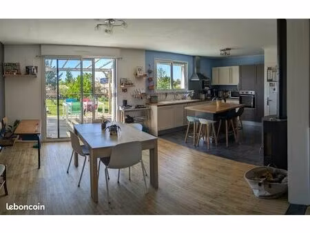 maison - 5 pieces - 101 m²