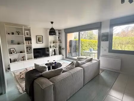 appartement t2bis 59m2. terrasse + jardin plein sud dans résidence standing hautement sécu