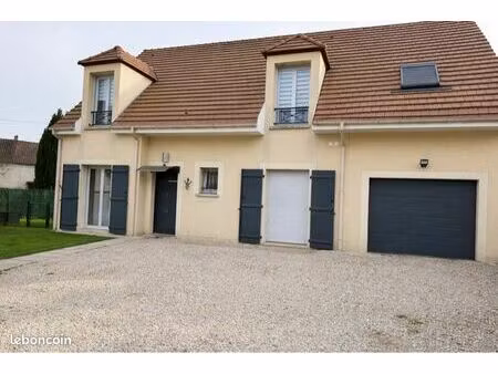 maison 9 pièces 155 m2