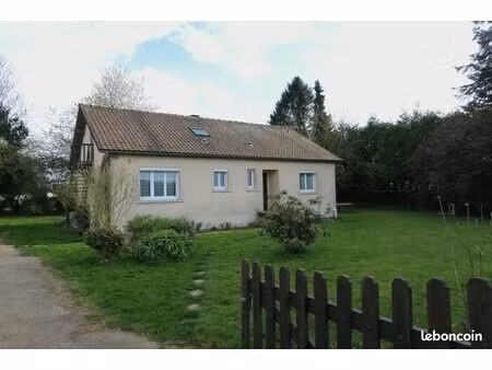 maison individuelle - 140 m2 - 5 pièces