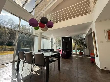maison 7 pièces 193 m²