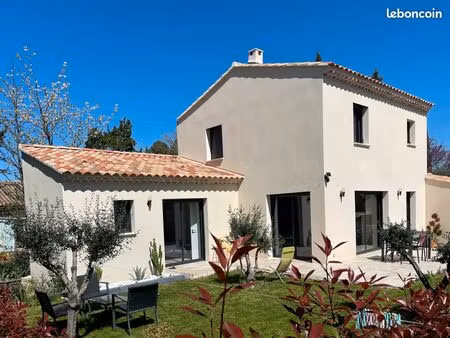 maison 110 m2 de 2023