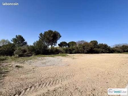 terrain 746 m² mérindol