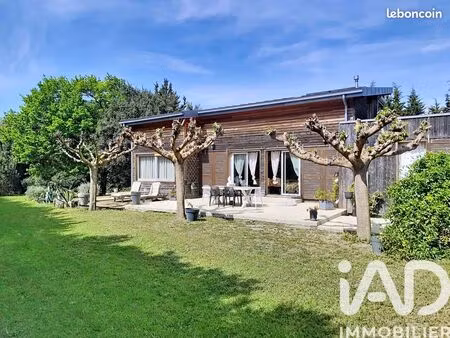 chalet 4 pièces 148 m²