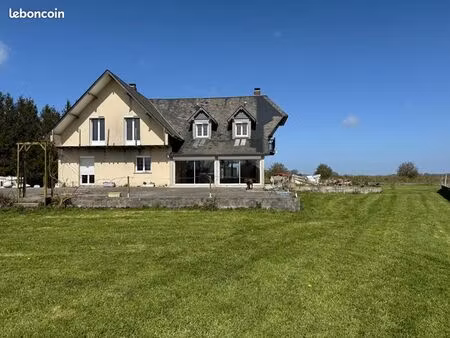 maison 8 pièces 237 m²