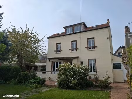 maison 3 chambres grand jardin 2 garages