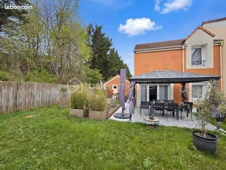 maison 4 pièces 77 m²