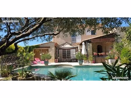 appartement 38m2 avec piscine avignon