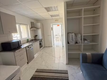 loue local commercial