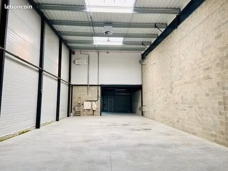 local bureaux 770 m²