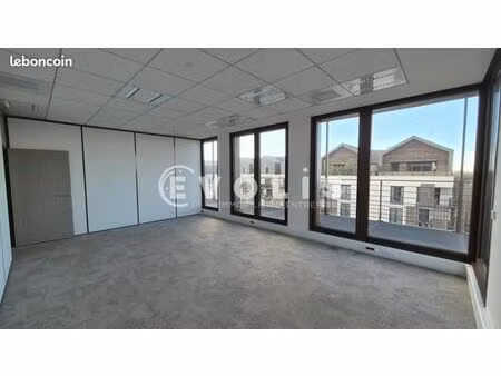 bureau 262 m²