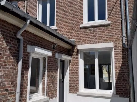 maison t3 neuf garage cave cours