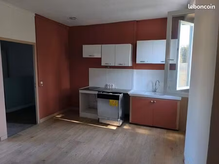 t2 de 30m² avec terrasse – cagnac-les-mines