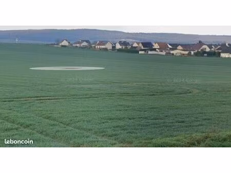 terrain 712 m² reims