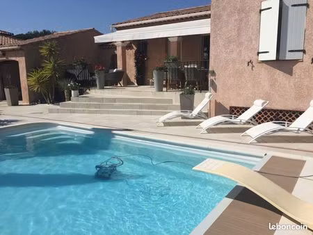 maison plein pied avec piscine