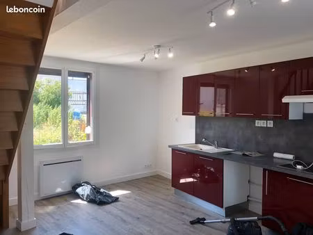 a louer 40m2 env petite maison jardin