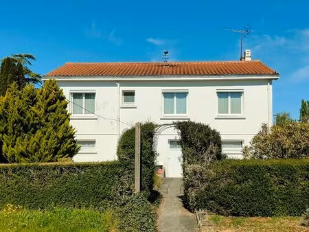 maison à chantonnay (vendée)